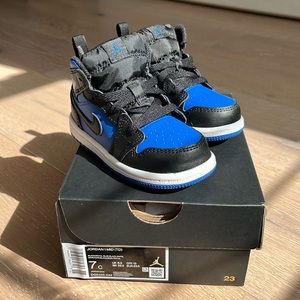 Jordan Toddler Air Jordan 1 Mid Basketball Shoes size 7c NEW with BOX